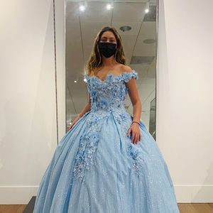 Meet your Posher, Leah